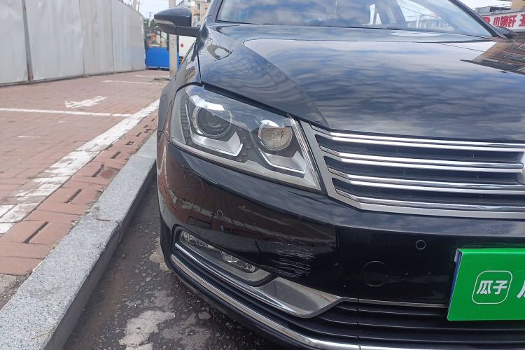 Used Volkswagen Magotan 2012 1.8TSI Prestige Model Right Front Headlight