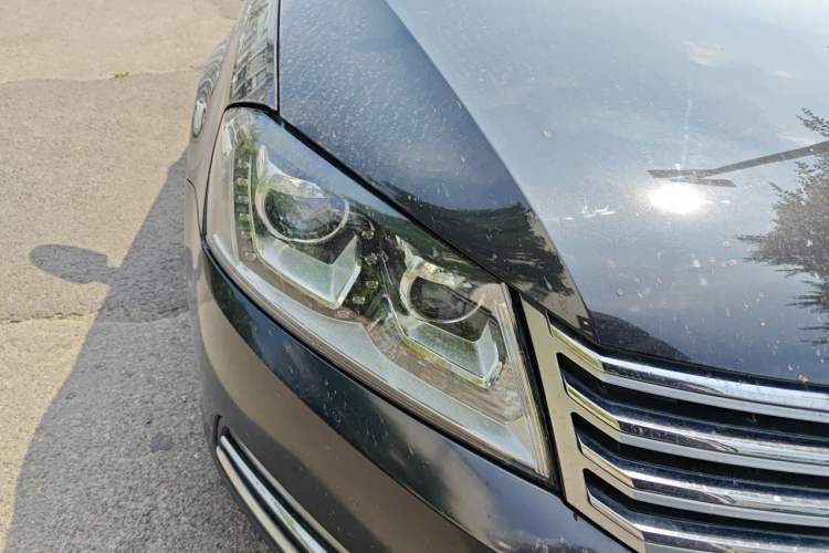 Used Volkswagen Magotan 2012 Revised 1.8TSI Comfort Version Right Front Headlight