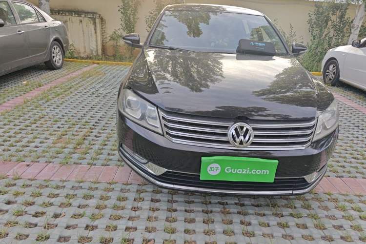 Used Volkswagen Magotan 2012 Revised 1.8TSI Luxury Version Right Front Headlight