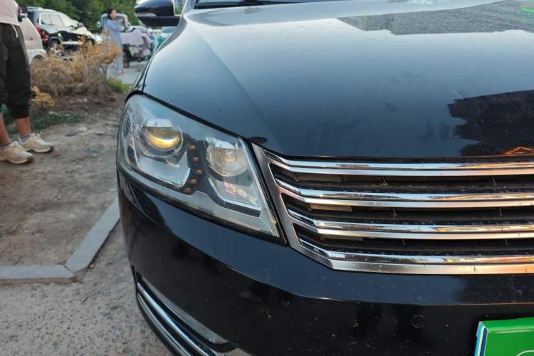 Used Volkswagen Magotan 2012 Facelift 1.8TSI Prestige Model Right Front Headlight