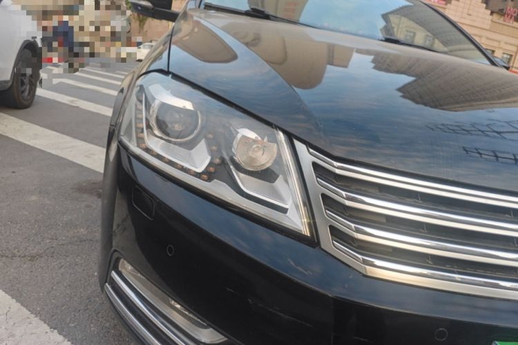 Used Volkswagen Magotan 2012 1.8TSI Luxury Model Right Front Headlight