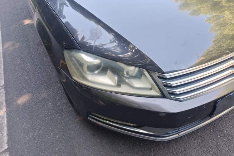 Used Volkswagen Magotan 2012 Revised 1.8TSI Luxury Version Right Front Headlight