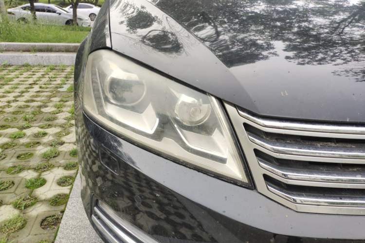 Used Volkswagen Magotan 2012 2.0 TSI Ultimate Edition Right Front Headlight