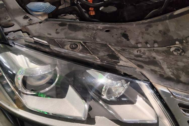 Used Volkswagen Magotan 2012 1.8TSI Luxury Model Right Front Headlight