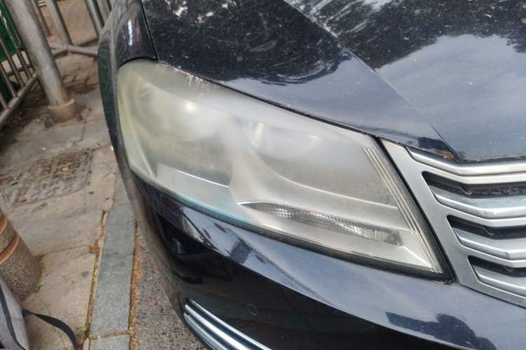 Used Volkswagen Magotan 2012 1.4TSI Luxury Model Right Front Headlight