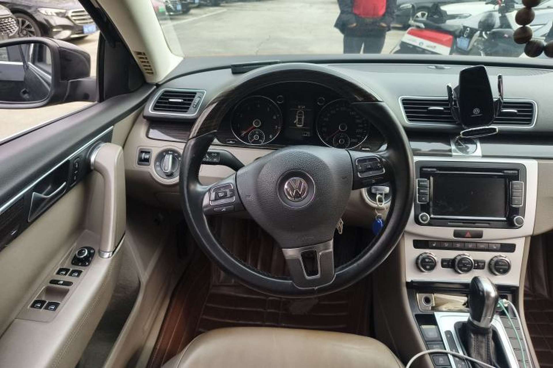Used Volkswagen Magotan 2012 Facelift 2.0 TSI Prestige Model Steering Wheel