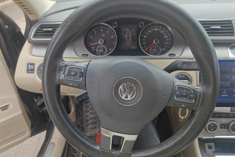 Used Volkswagen Magotan 2012 1.8TSI Luxury Model Steering Wheel
