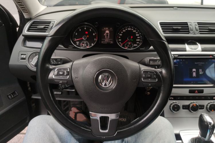 Used Volkswagen Magotan 2012 Revised 1.8TSI Luxury Version Steering Wheel