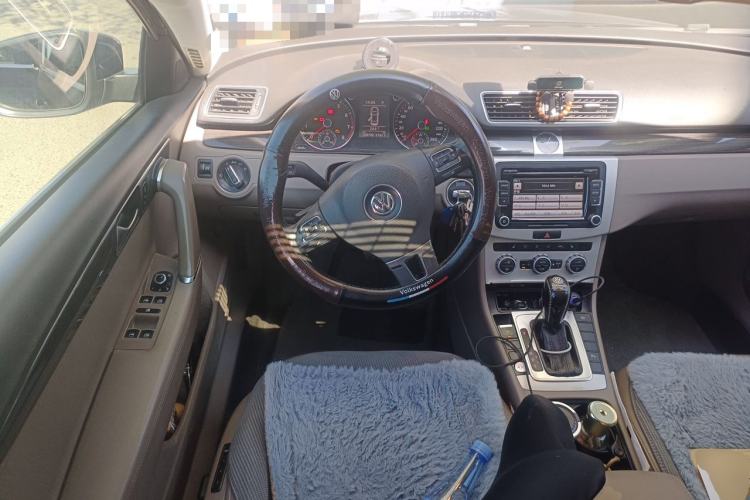Used Volkswagen Magotan 2012 Facelift 2.0 TSI Prestige Model Steering Wheel