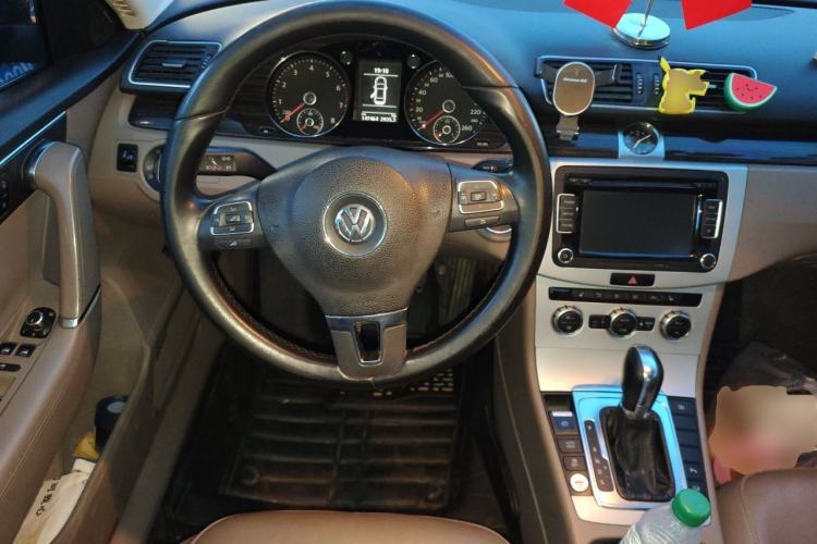 Used Volkswagen Magotan 2012 Facelift 1.8TSI Prestige Model Steering Wheel