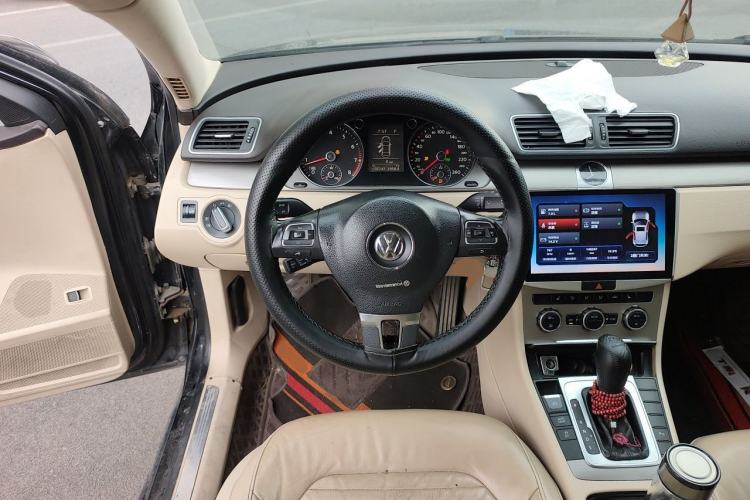 Used Volkswagen Magotan 2012 1.8TSI Luxury Model Steering Wheel