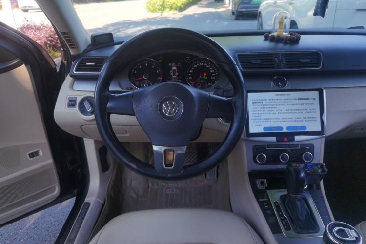 Used Volkswagen Magotan 2012 1.8TSI Comfort Model Steering Wheel