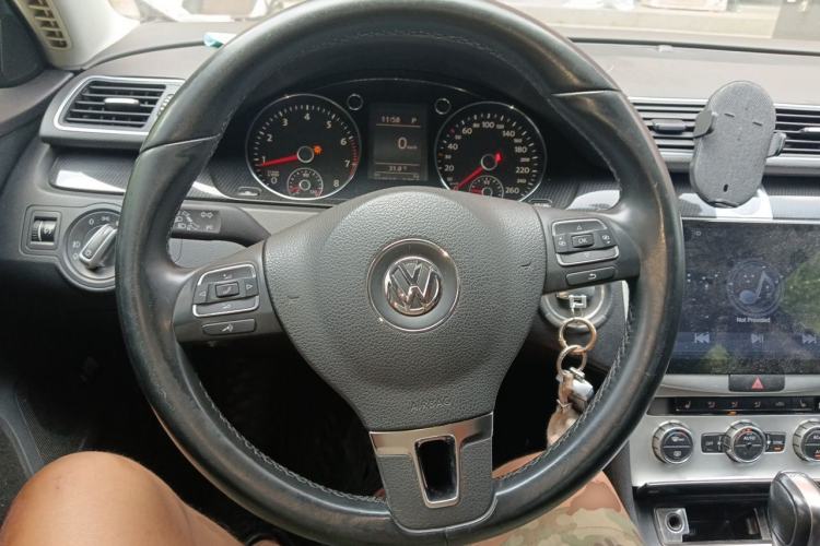 Used Volkswagen Magotan 2012 Revised 1.8TSI Luxury Version Steering Wheel