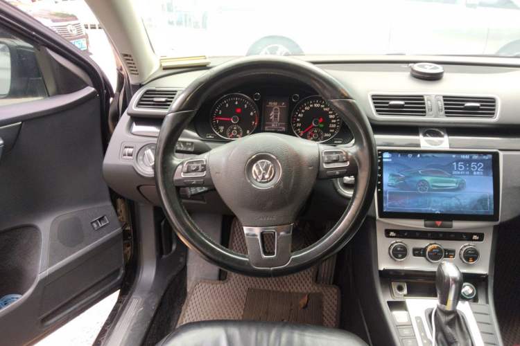 Used Volkswagen Magotan 2012 1.8TSI Luxury Model Steering Wheel