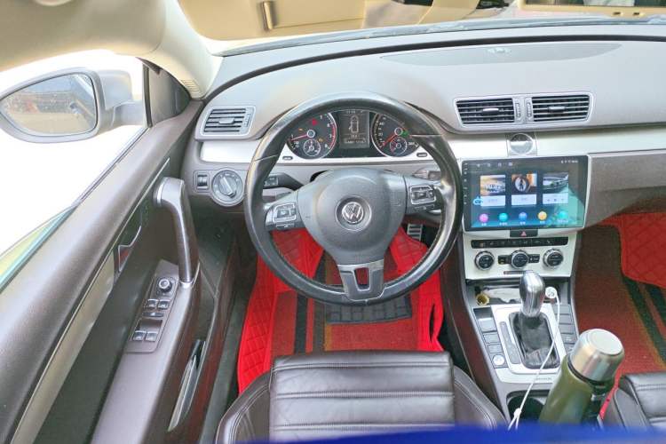 Used Volkswagen Magotan 2012 Travel Edition 2.0 TSI Four-Wheel Drive Luxury Version Steering Wheel