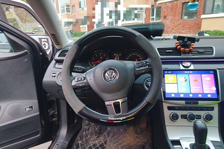 Used Volkswagen Magotan 2012 1.8TSI Luxury Model Steering Wheel