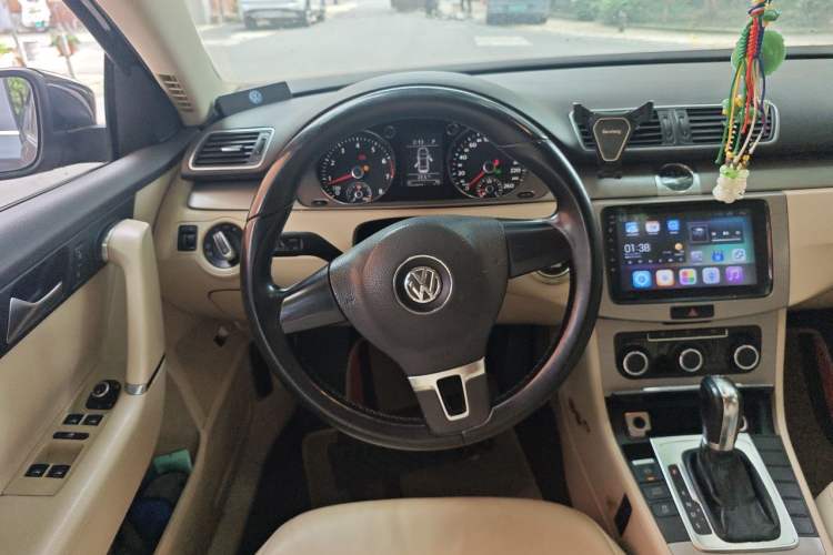 Used Volkswagen Magotan 2012 Revised 1.4 TSI Comfort Version Steering Wheel