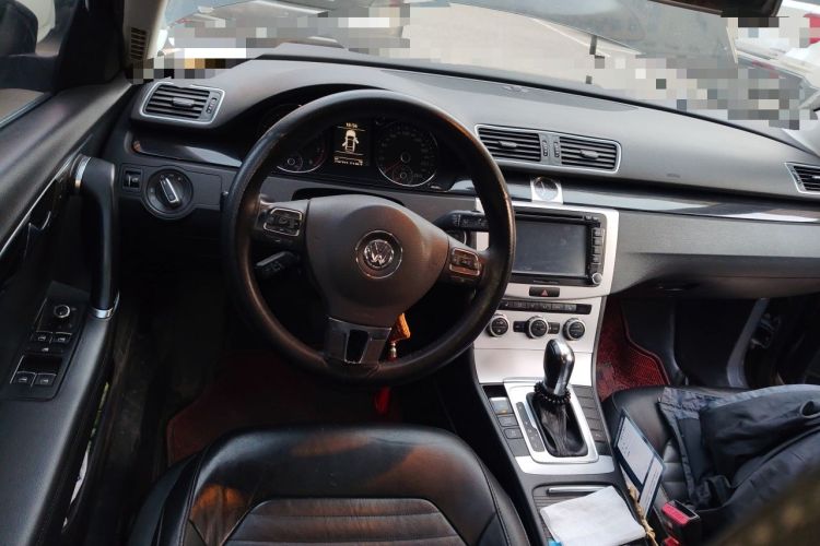 Used Volkswagen Magotan 2012 Revised 1.8TSI Luxury Version Steering Wheel