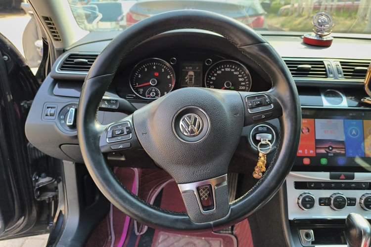 Used Volkswagen Magotan 2012 1.8TSI Luxury Model Steering Wheel