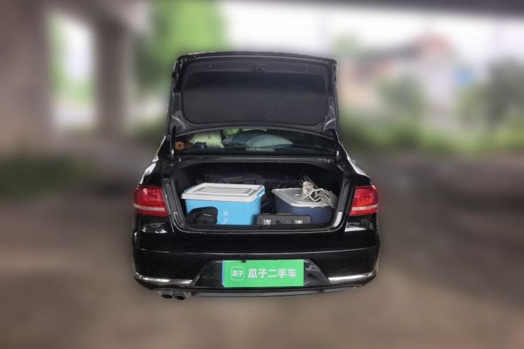 Used Volkswagen Magotan 2012 1.8TSI Luxury Model Trunk