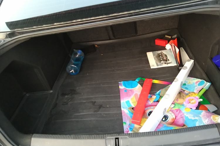 Used Volkswagen Magotan 2012 Revised 1.8TSI Luxury Version Trunk