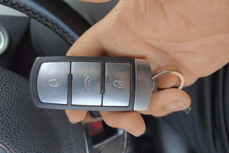 Used Volkswagen Magotan 2012 1.8TSI Luxury Model Vehicle Key