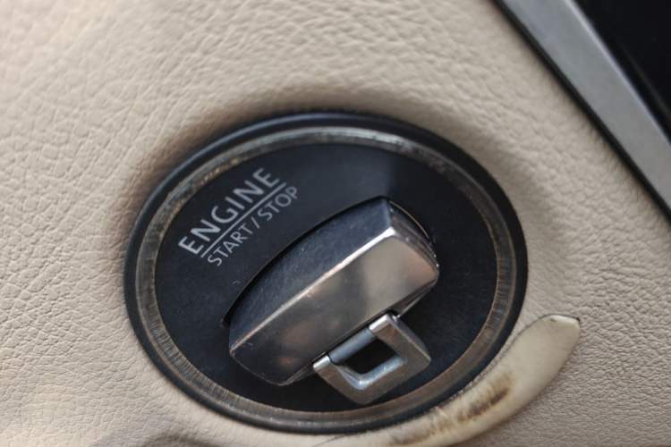 Used Volkswagen Magotan 2012 Revised 1.8TSI Luxury Version Vehicle Key