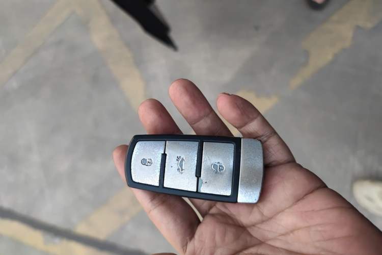 Used Volkswagen Magotan 2012 1.4TSI Comfort Edition Vehicle Key