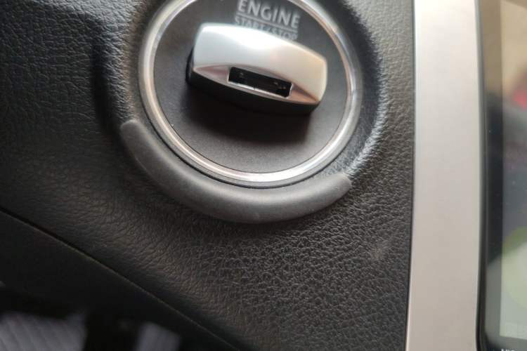 Used Volkswagen Magotan 2012 Revised Version 1.8TSI Leading Edition Vehicle Key