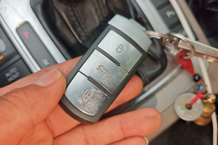 Used Volkswagen Magotan 2012 1.8TSI Prestige Model Vehicle Key