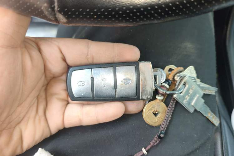 Used Volkswagen Magotan 2012 1.8TSI Luxury Model Vehicle Key