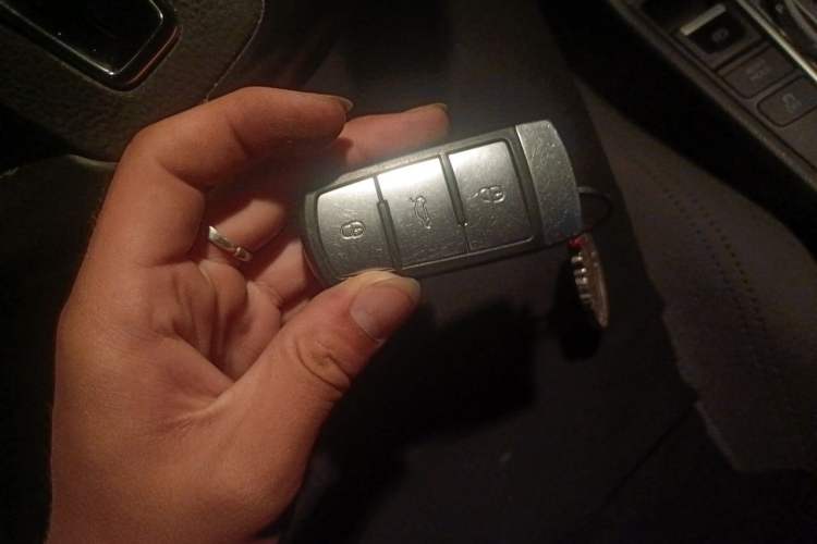 Used Volkswagen Magotan 2012 Revised 1.8TSI Luxury Version Vehicle Key