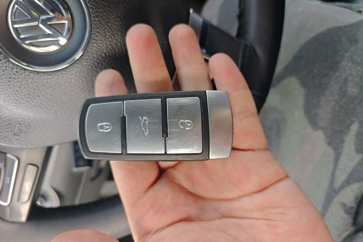 Used Volkswagen Magotan 2012 Revised 1.8TSI Luxury Version Vehicle Key