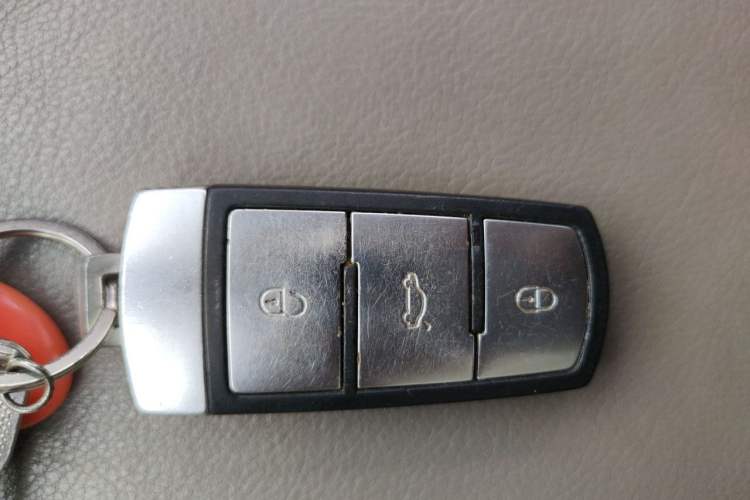 Used Volkswagen Magotan 2012 Facelift 2.0 TSI Prestige Model Vehicle Key