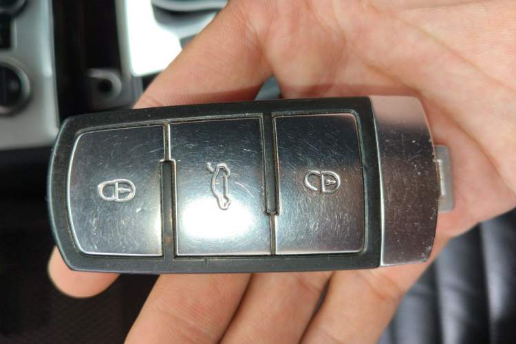 Used Volkswagen Magotan 2012 1.8TSI Luxury Model Vehicle Key