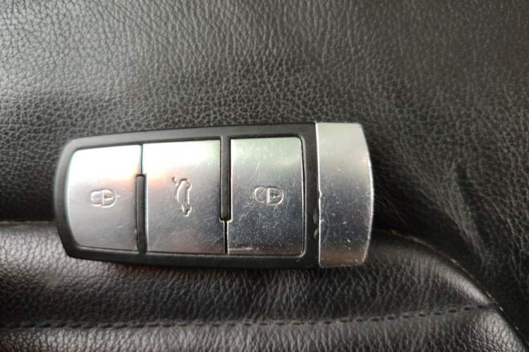 Used Volkswagen Magotan 2012 1.8TSI Luxury Model Vehicle Key