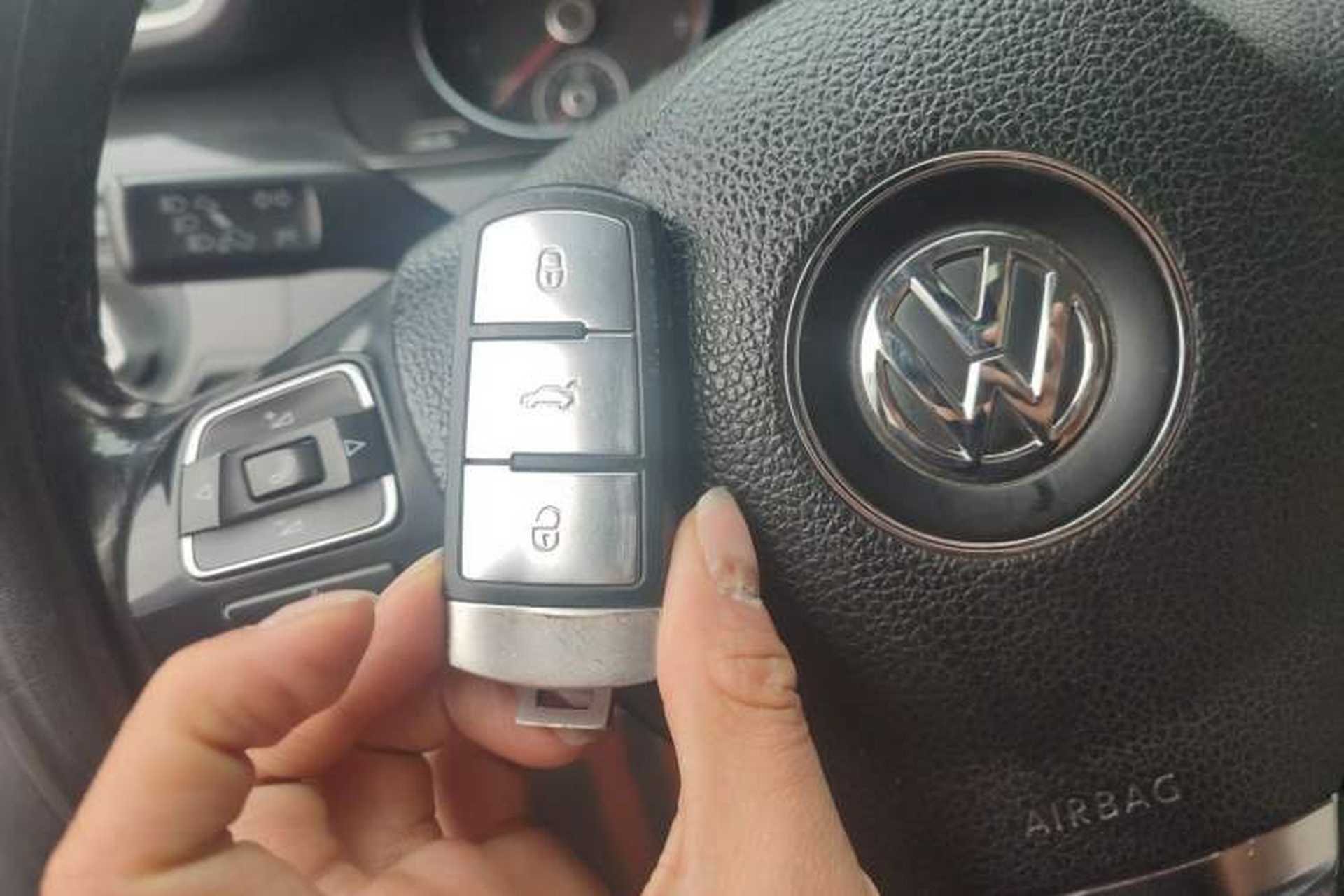 Used Volkswagen Magotan 2012 Revised Version 2.0 TSI Luxury Edition Vehicle Key