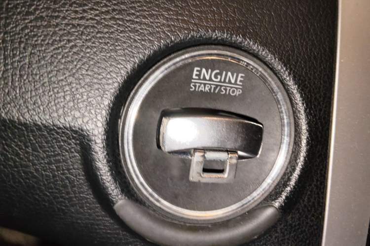 Used Volkswagen Magotan 2012 1.4TSI Luxury Model Vehicle Key