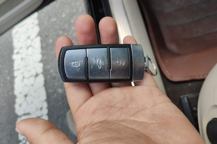 Used Volkswagen Magotan 2012 Revised 1.8TSI Luxury Version Vehicle Key