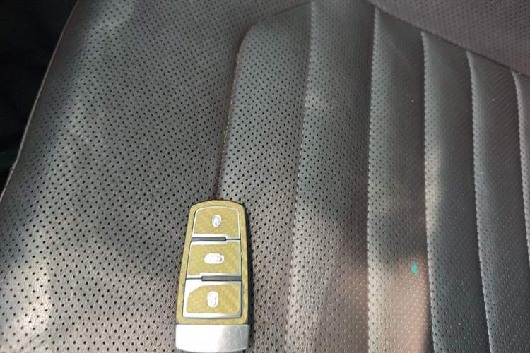 Used Volkswagen Magotan 2012 Travel Edition 2.0 TSI Luxury Version Vehicle Key