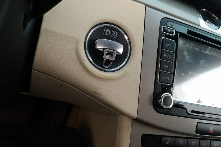 Used Volkswagen Magotan 2012 Revised 1.8TSI Luxury Version Vehicle Key