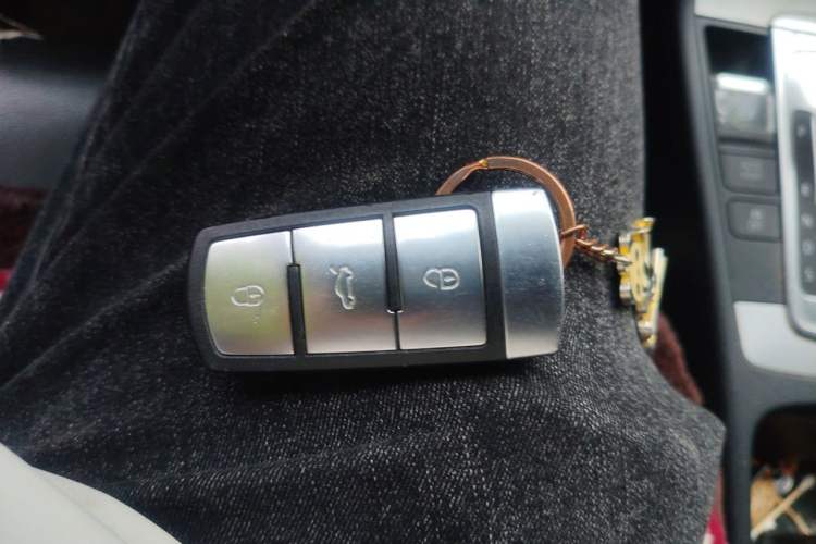 Used Volkswagen Magotan 2012 1.4TSI Luxury Model Vehicle Key