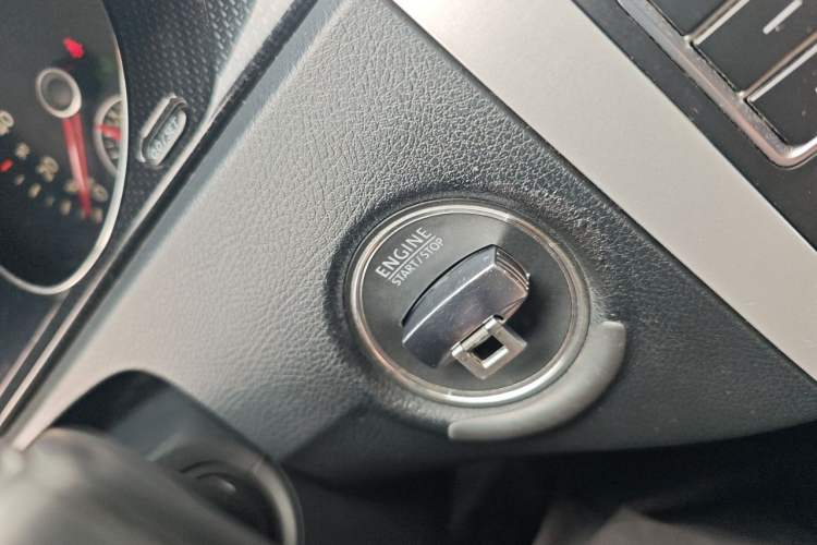 Used Volkswagen Magotan 2012 Revised 1.4 TSI Luxury Version Vehicle Key