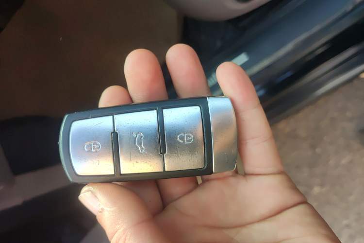 Used Volkswagen Magotan 2012 2.0 TSI Ultimate Edition Vehicle Key
