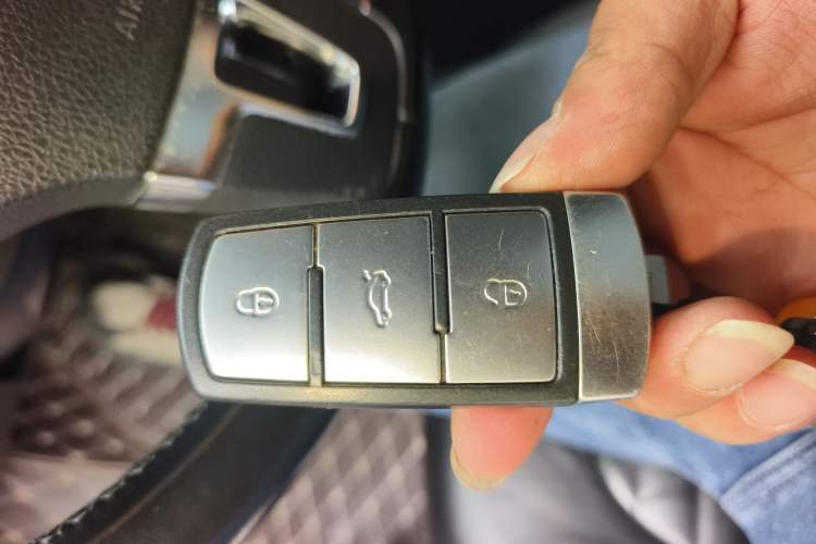 Used Volkswagen Magotan 2012 Revised 1.8TSI Luxury Version Vehicle Key