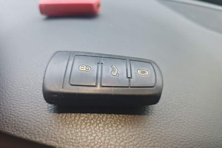 Used Volkswagen Magotan 2012 2.0 TSI Ultimate Edition Vehicle Key