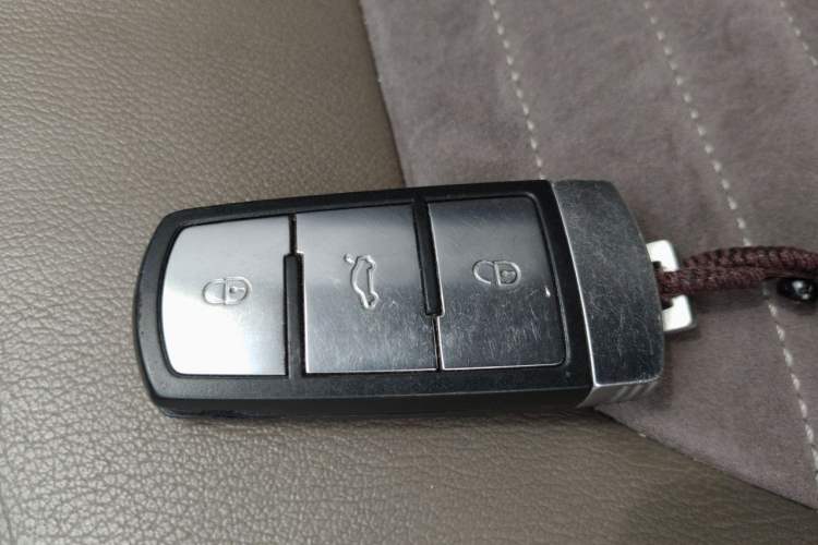 Used Volkswagen Magotan 2012 2.0 TSI Prestige Edition Vehicle Key