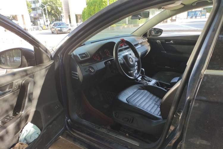 Used Volkswagen Magotan 2012 Revised 1.8TSI Luxury Version Driver Seat