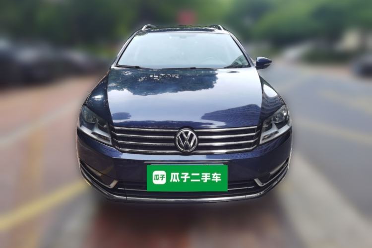 Used Volkswagen Magotan 2012 Travel Edition 2.0 TSI Comfort Version Front