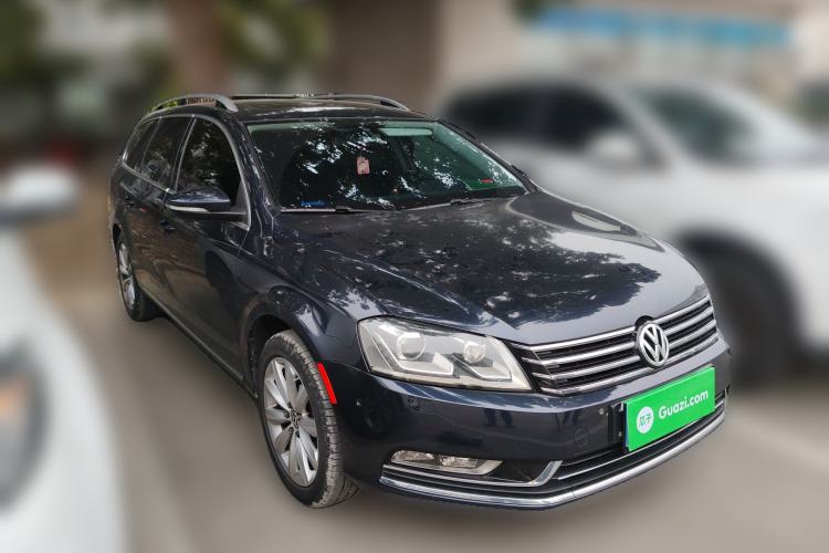 Used Volkswagen Magotan 2012 Travel Edition 2.0 TSI Comfort Version Front Right 45 Deg